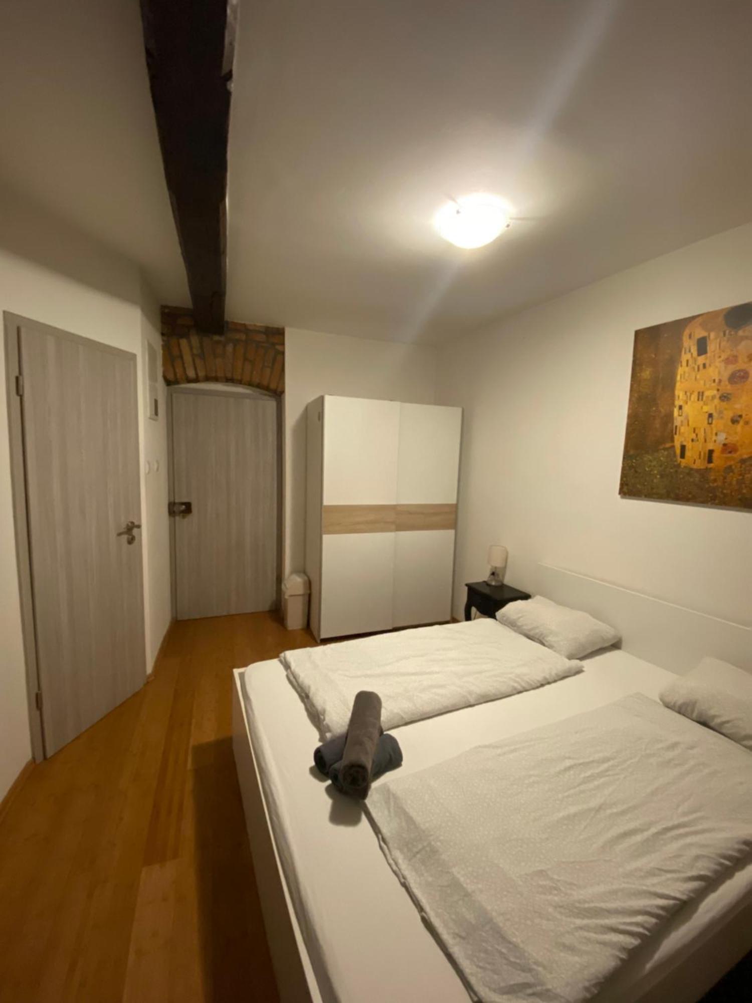 Nokturno Accomodation Zagreb Buitenkant foto